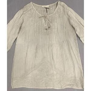 Solitaire Anthropologie Women’s Blouse Tunic M Beige Embroidered Pin-tucked